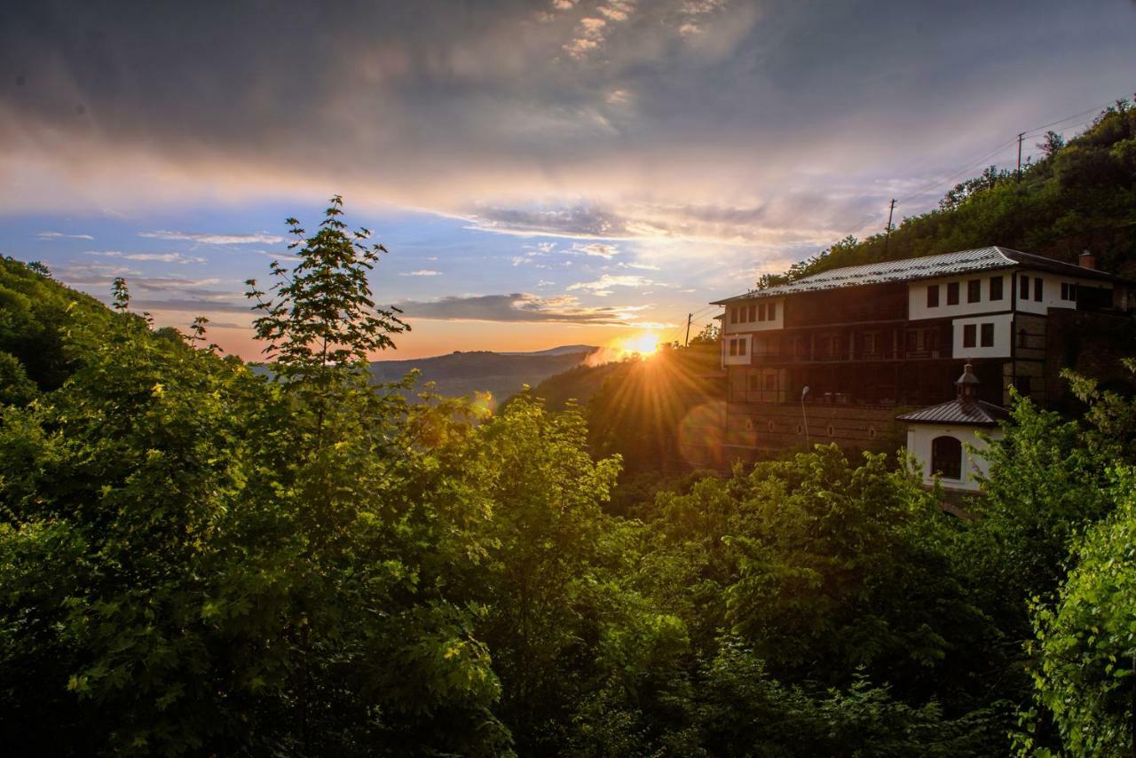 Hotel Manastir Sv. Joakim Osogovski Kriva Palanka Buitenkant foto